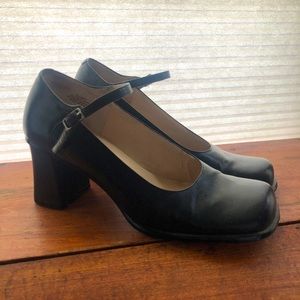 Nine West MaryJanes -Leather